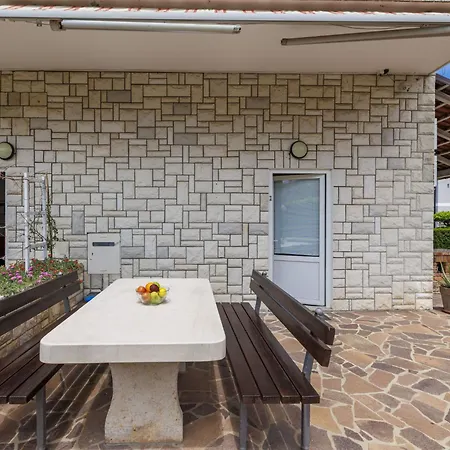 Daire Nika-2 By Interhome