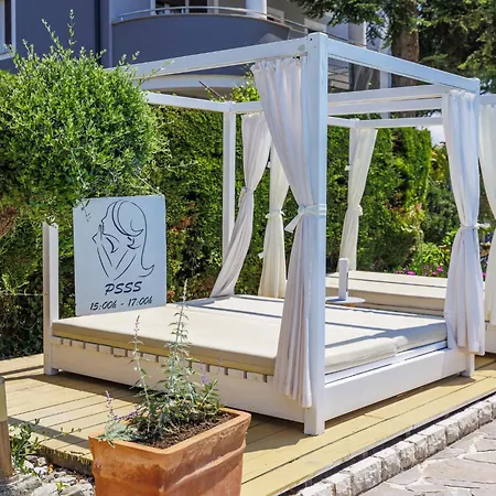 Appartamento Nika-2 By Interhome *